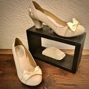 New Ruby Shoo Cream Haley Pump